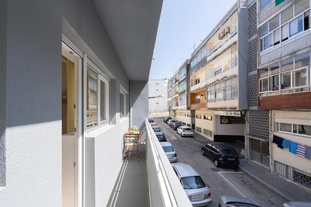 Апартаменты Sweet Sunny Flat W/ Balcony - Gaia Вила-Нова-ди-Гая Экстерьер фото
